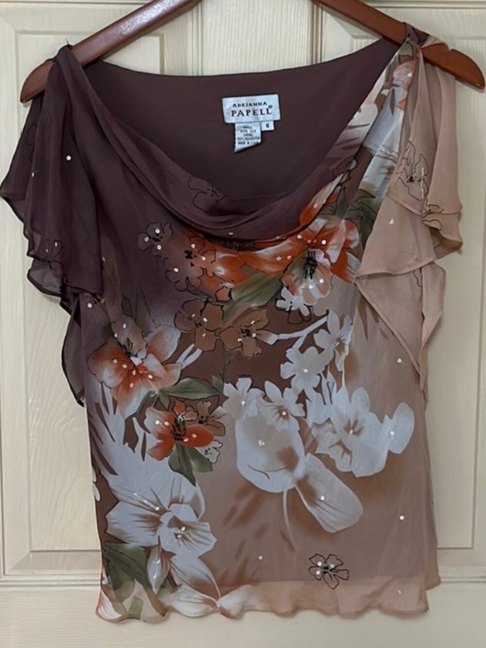 Floral Split flutter sleeve top w/beads